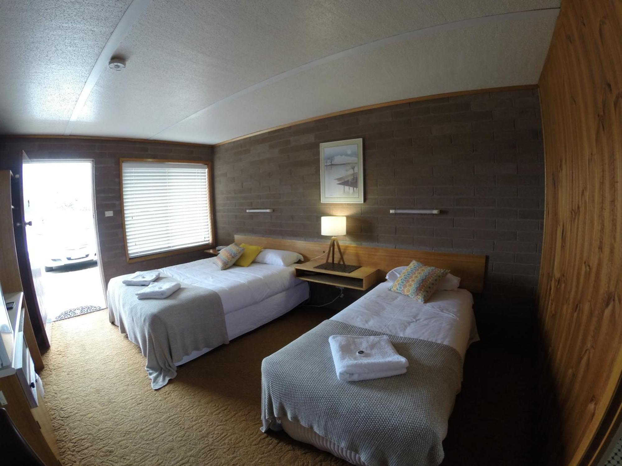 Simpson Hotel Motel المظهر الخارجي الصورة